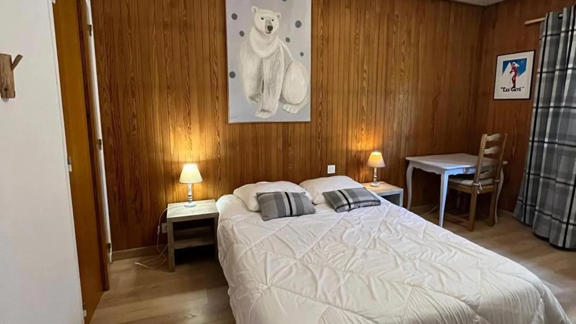 Appartement 4 Pieces Pour 8 Pers. Avec Garage, Proche Commerces Et Remontees Mecaniques - Fr-1-802-57 لي جيه 0*,